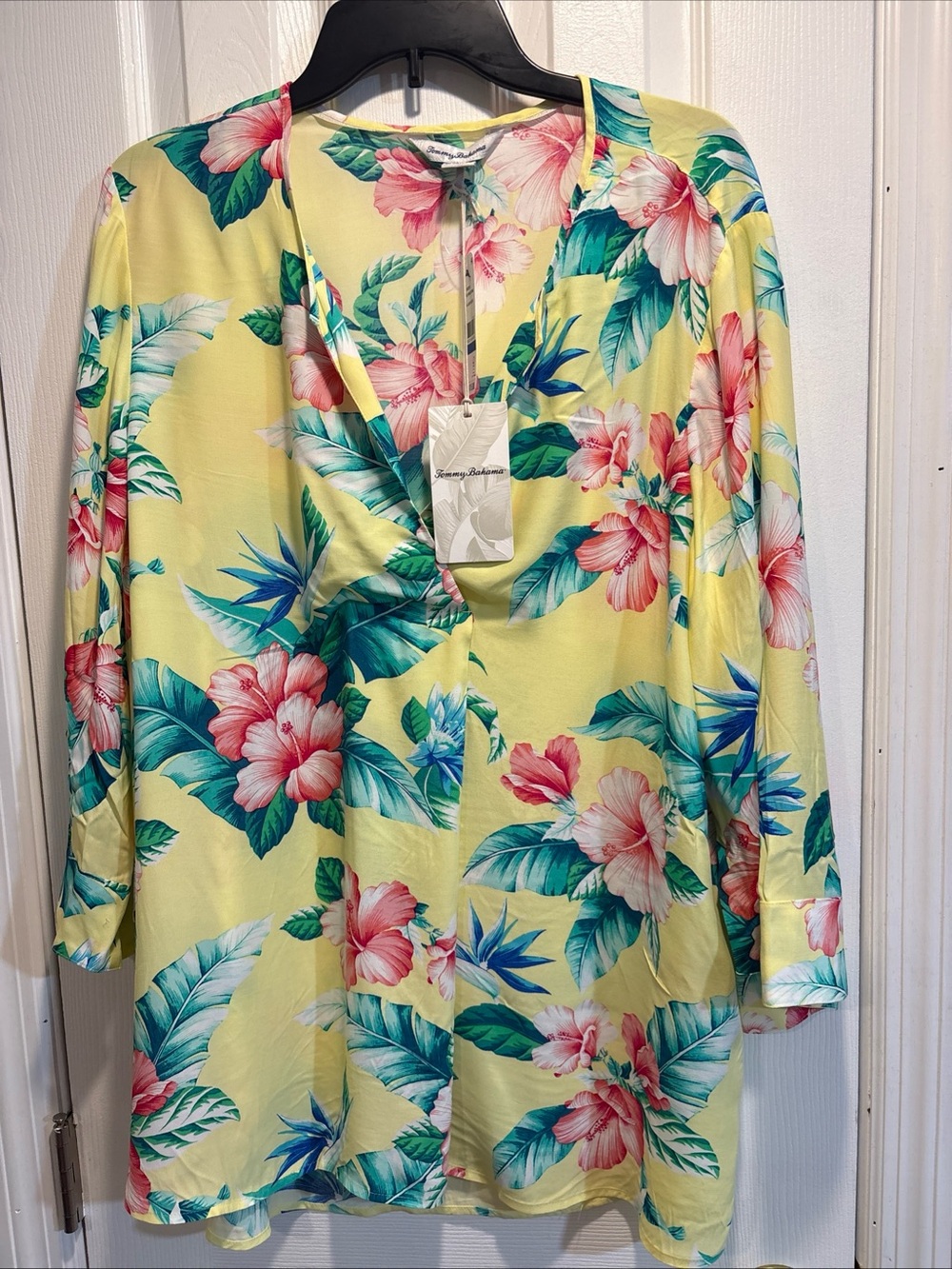 NWT Tommy Bahama XL Yellow Tropical Floral Tunic Blouse Hawaiian Resort Tropical - Picture 2 of 7